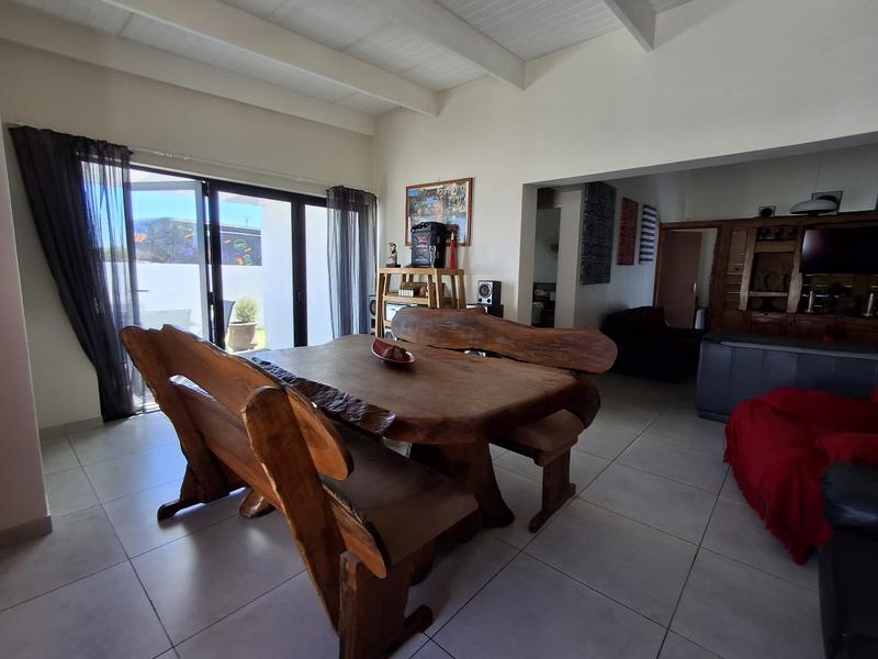 3 Bedroom Property for Sale in Britannia Bay Western Cape